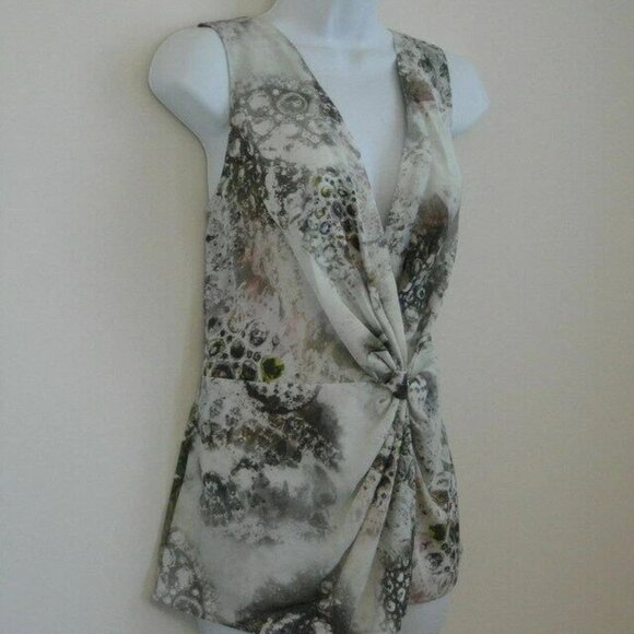 NWT ST. JOHN Silk Celedon Multi Silk Crepe Sleeveless Print Blouse Top 10 - Picture 2 of 7
